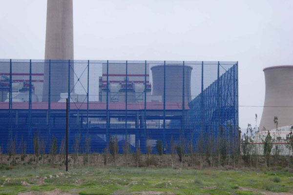 化工廠(chǎng)防風(fēng)抑塵網(wǎng)解決方案